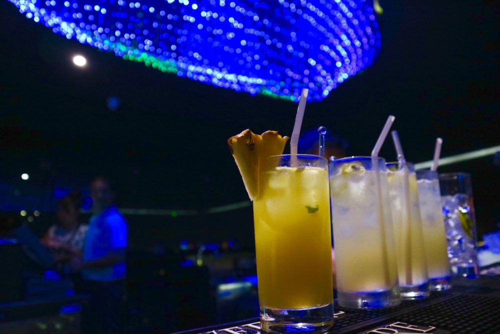 スリランカで乾杯 お酒事情とコロンボの厳選おしゃれバーをチェック スリランカ観光情報サイト Spice Up スパイスアップ